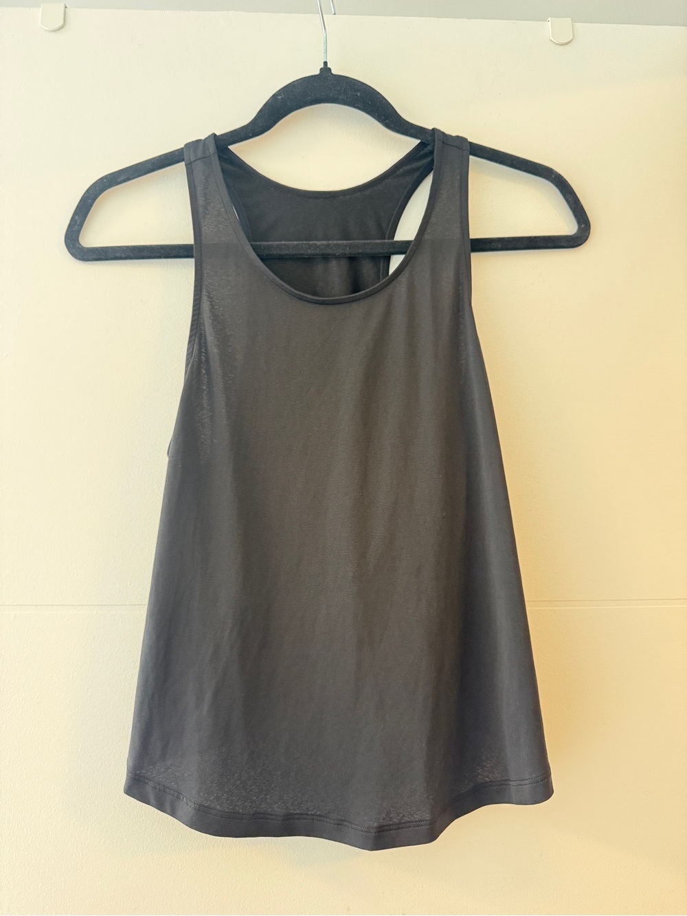 Lululemon Black Racerback Open Back Workout Tank Top Size 2